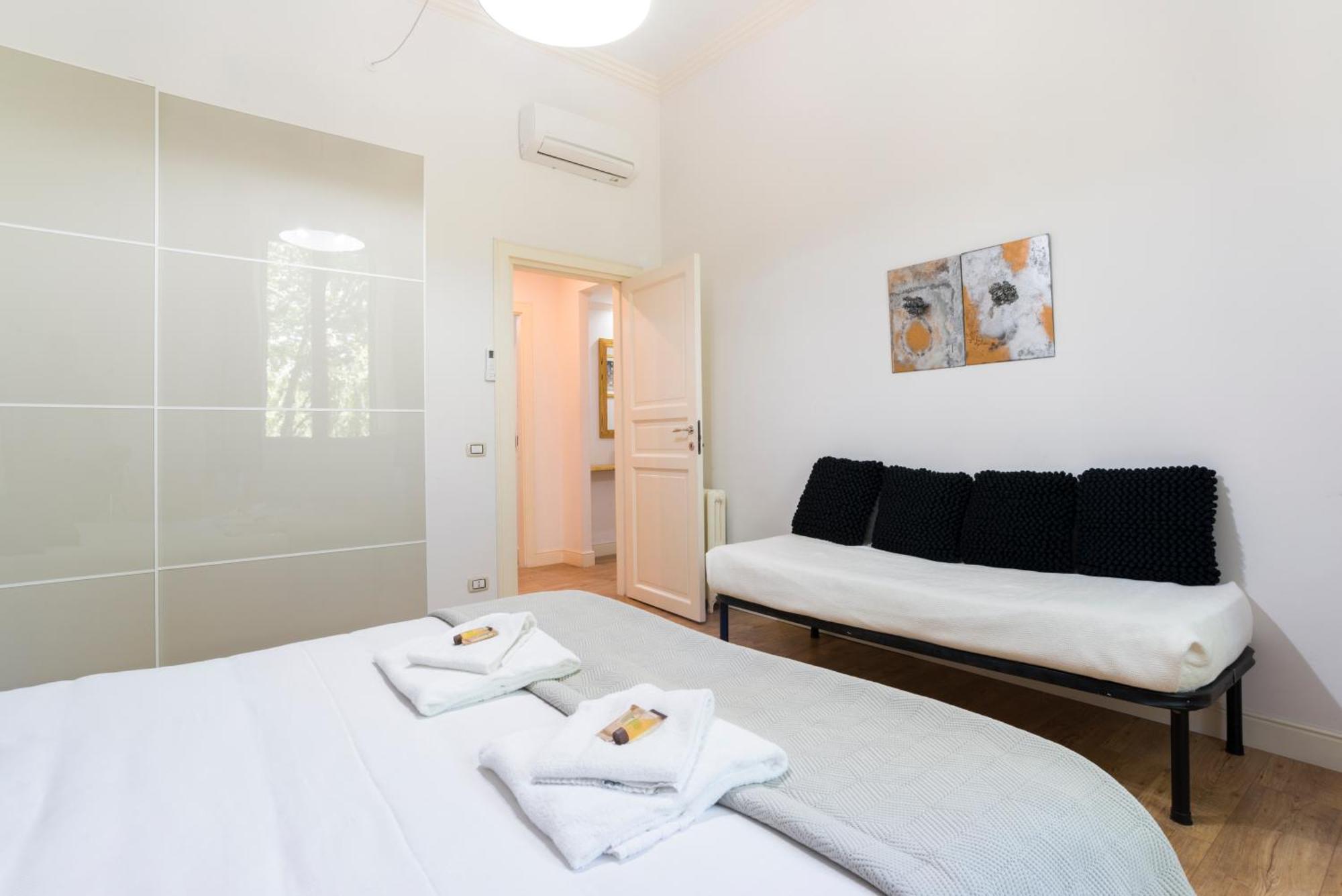Tiber Majesty 25 Piazza Del Popolo Apartman Róma Kültér fotó