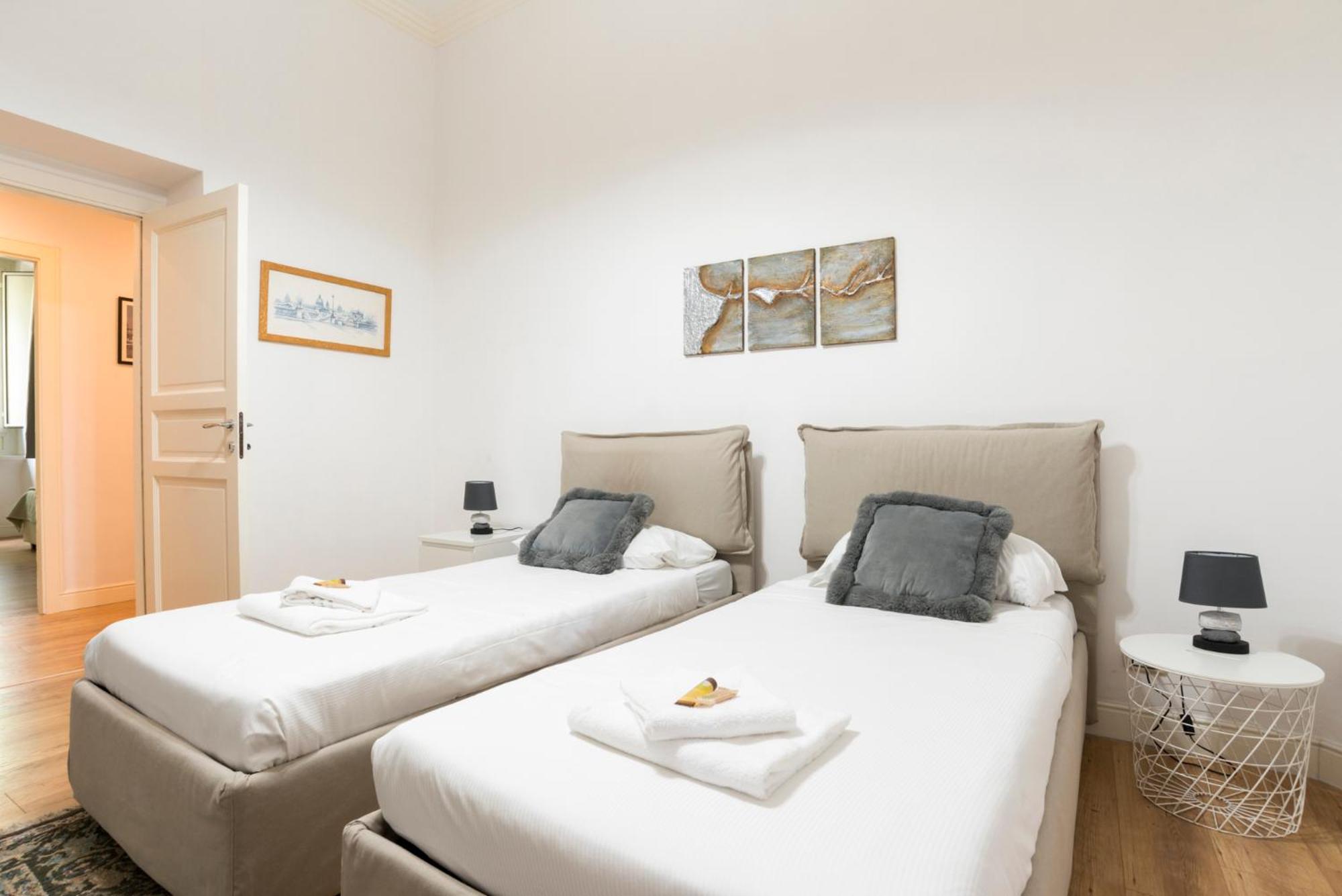 Tiber Majesty 25 Piazza Del Popolo Apartman Róma Kültér fotó